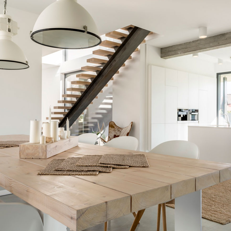Light and modern apartment